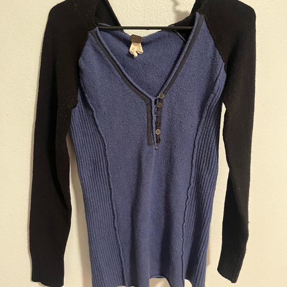 COPY - We The Free Hooded Raglan Sweater - Picture 5 of 7